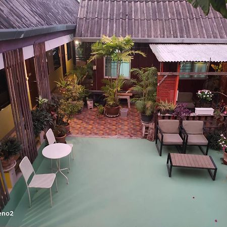 Baitong Homestay Chiang Mai Esterno foto