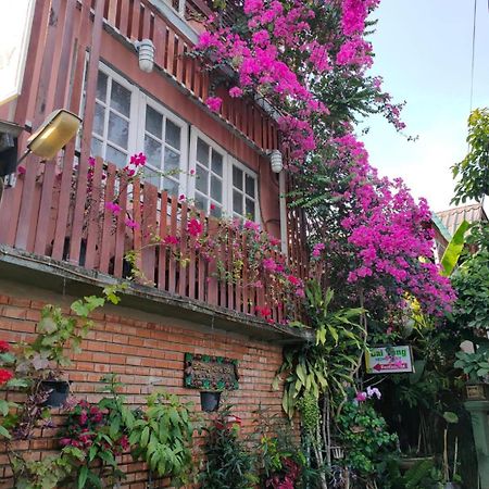 Baitong Homestay Chiang Mai Esterno foto