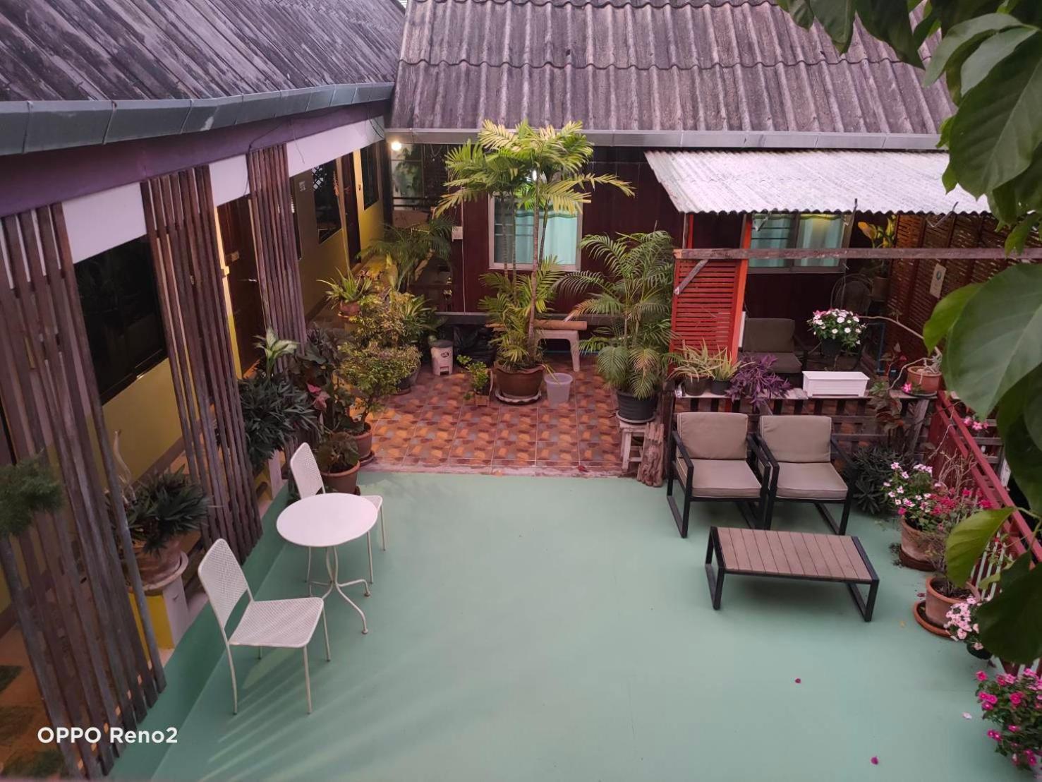 Baitong Homestay Chiang Mai Esterno foto
